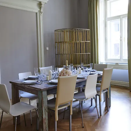 Grand By Tkc Apartmanhotel Prága