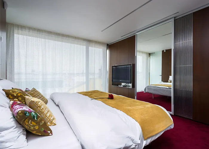 Grand By Tkc Apartmanhotel