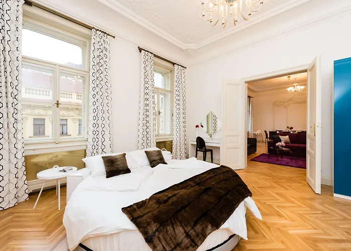 Apartmanhotel Grand By Tkc 4*