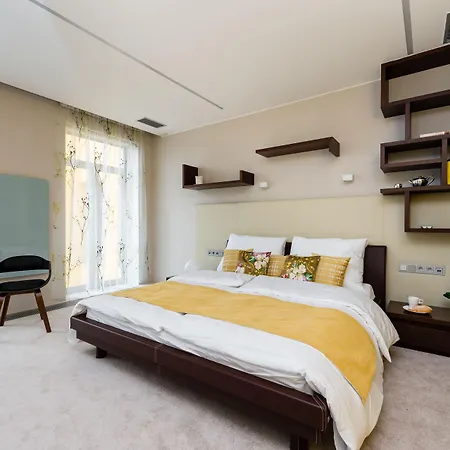 Grand By Tkc Praga