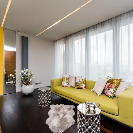 Apartahotel Grand By Tkc Praga