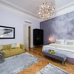 Apartahotel Grand By Tkc 4*