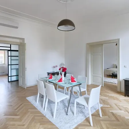 Aparthotel Grand By Tkc 4*