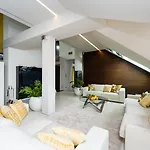 Grand By Tkc شقة فندقية 4*