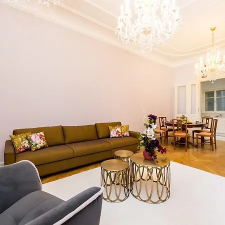 Grand Central Residence By Tkc Prag