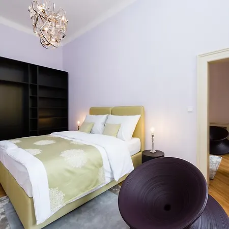 Grand Central Residence By Tkc Prag