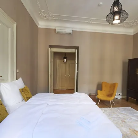 Grand Central Residence By Tkc Aparthotel